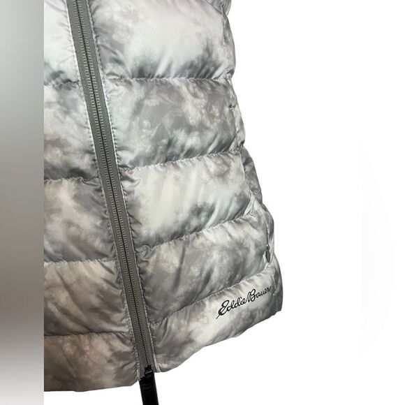 NWOT EDDIE BAUER CIRRUSLITE DOWN PUFFER VEST IN WHITE & GRAY WOMENS SIZE SMALL - Picture 7 of 9